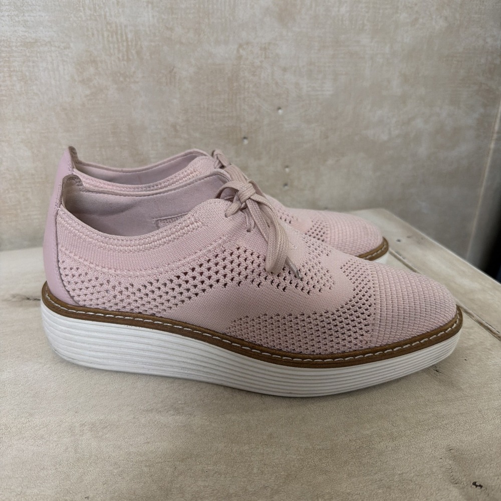 Cole Haan women EUC Size 7B Light Pink Shoes
